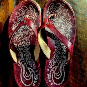 Red Leather Olukai FlipFlops Size 9